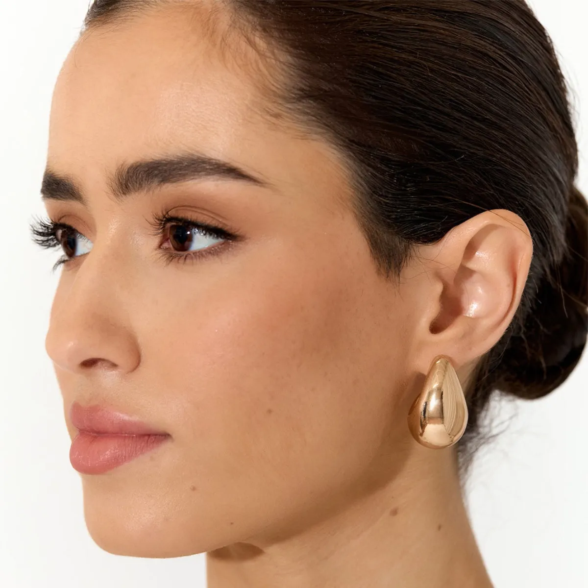 Chunky Metal Teardrop Stud Earrings (Silver)