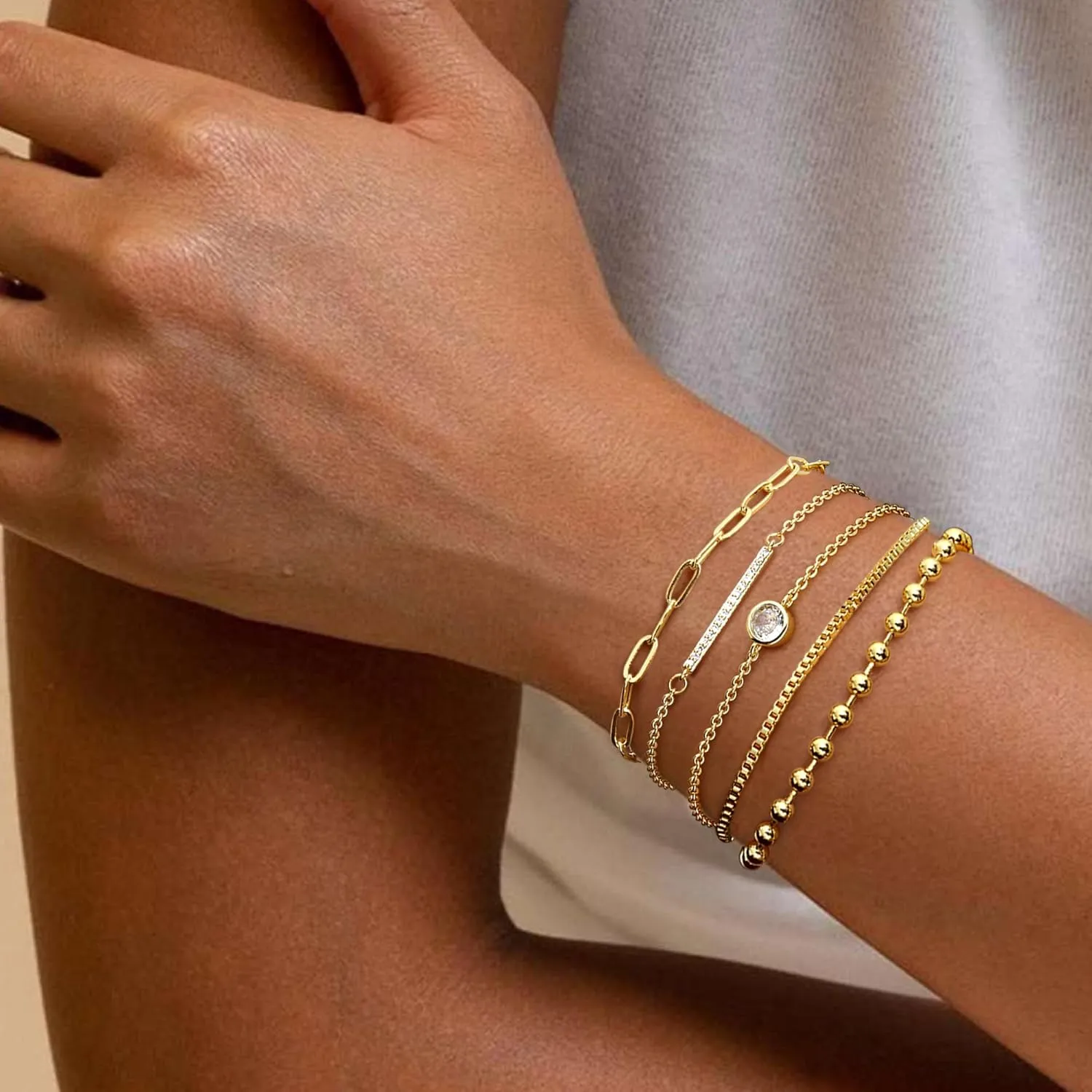 Dochais Gold Bracelets for Women Trendy 14k Gold-Plated Stackable Dainty Bracelet Adjustable Charm Paperclip Cuban Link Chain Tarnish Free Gold Jewelry Sets Fashion Accessories Gifts