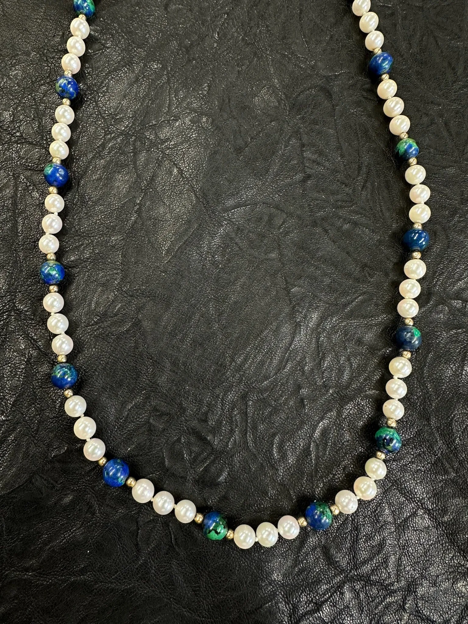 Pearl World Beaded Necklace