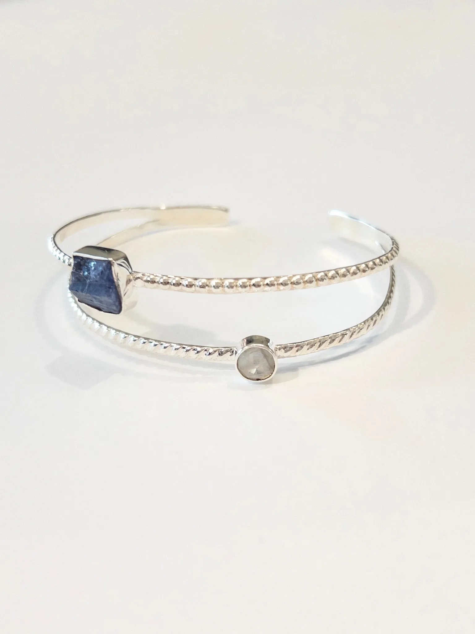 Serenity - Rough Tanzanite and Moonstone nh Bracelet